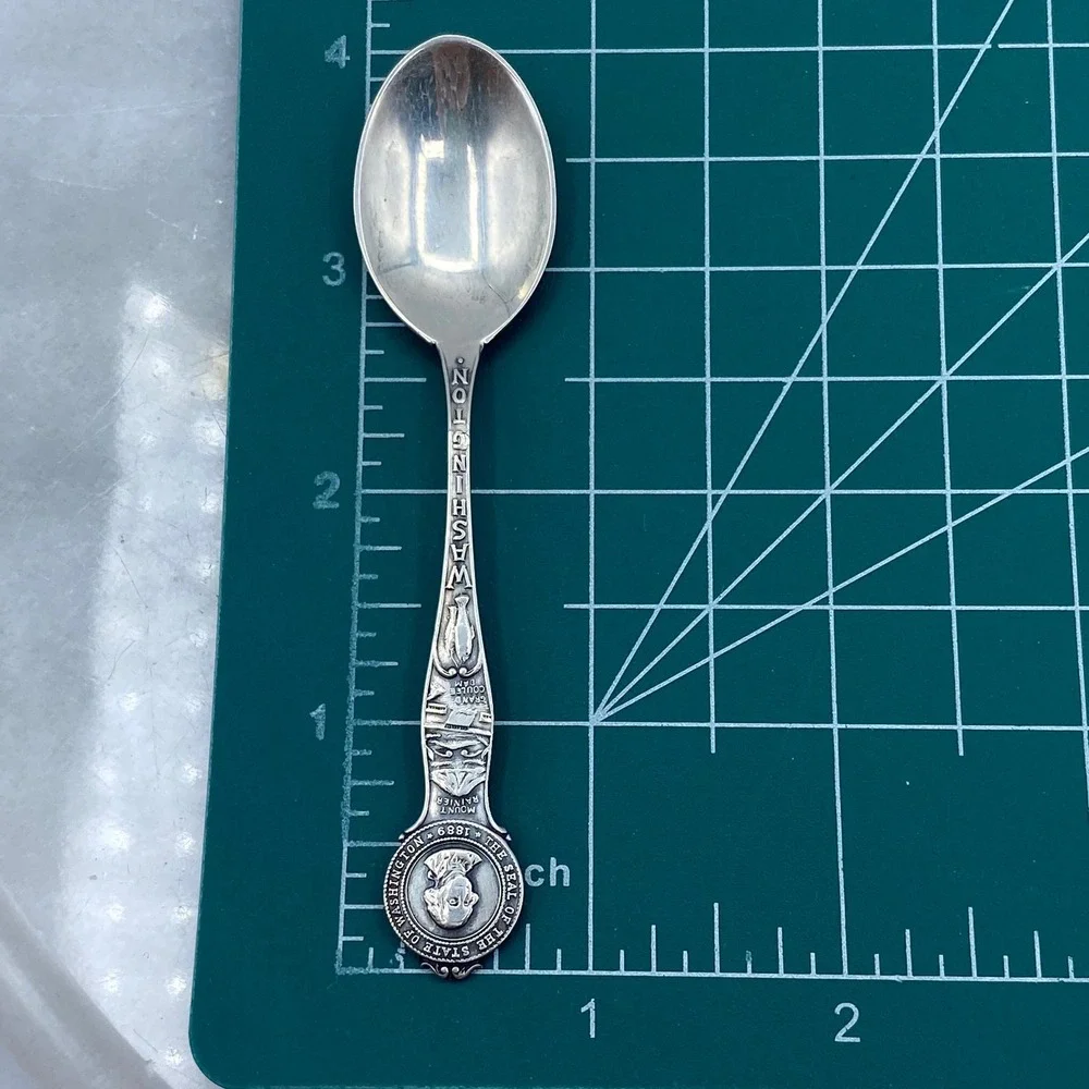 Mayer Bros Sterling Silver Washington State Souvenir Spoon Mount Rainier 4 Inch